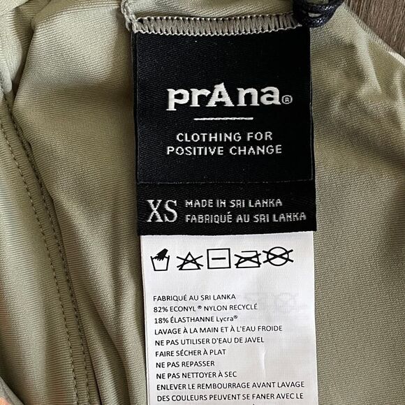 NWT Prana Willow Falls Reversible Top in Waves - Size: XS - Picture 5 of 9